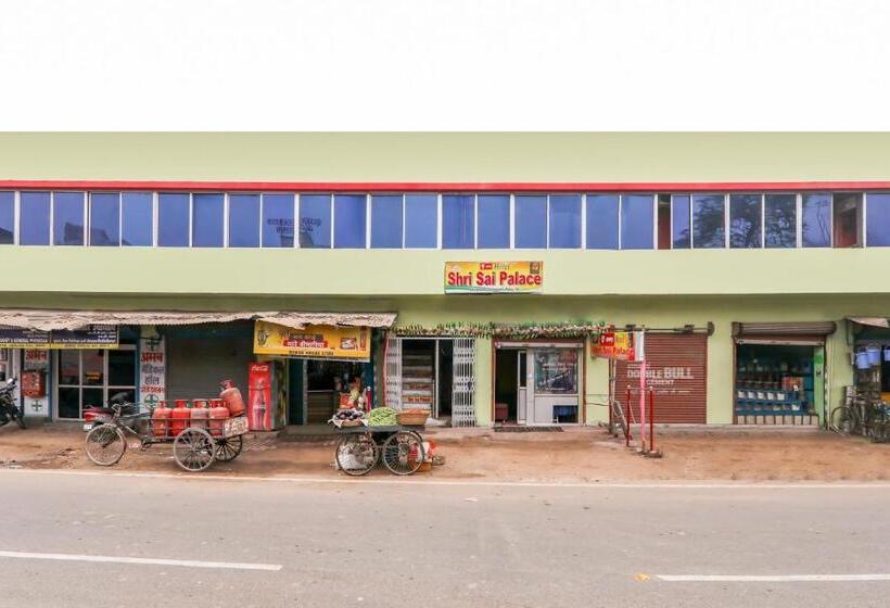 בית מלון כפרי Oyo 75326  Shri Sai Palace