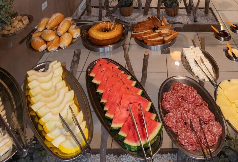 فندق Pantanal Jungle Lodge