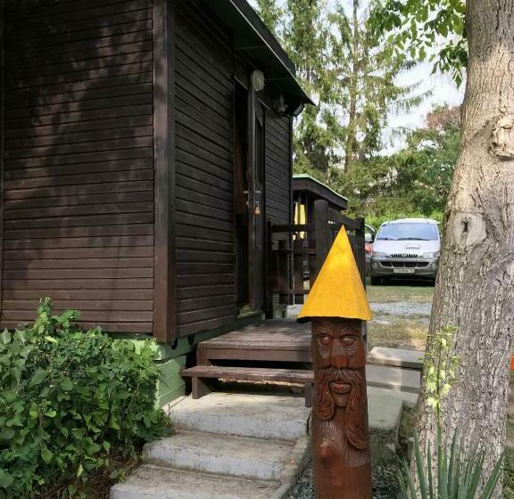 ホテル Penzion A Autokemp Wolf