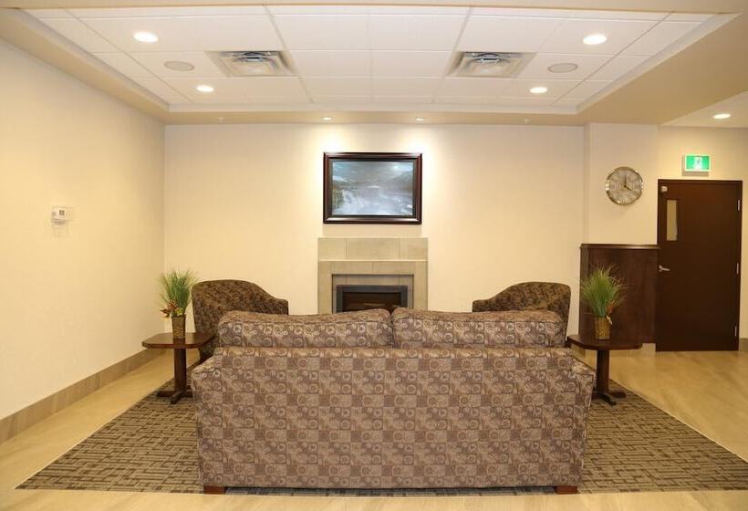 فندق Prairie Moon Inn & Suites Macklin