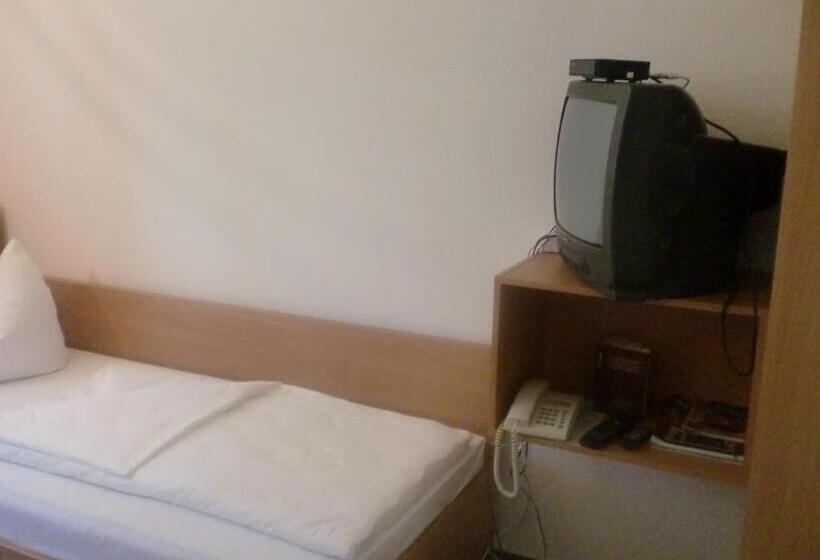 호텔 & Restaurant Zum Firstenstein