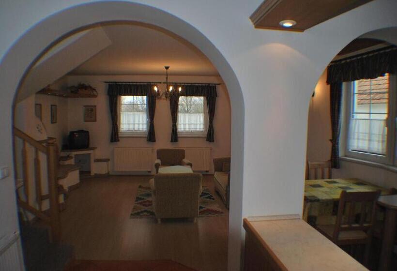 酒店 Rozália Vendégház