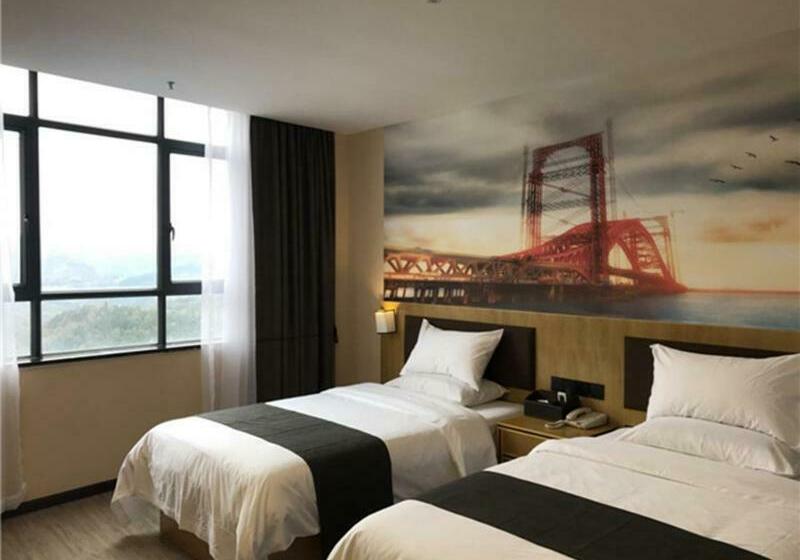 Thank Inn Chain Hotel Guizhou Southwest Puan County Putian Avenue