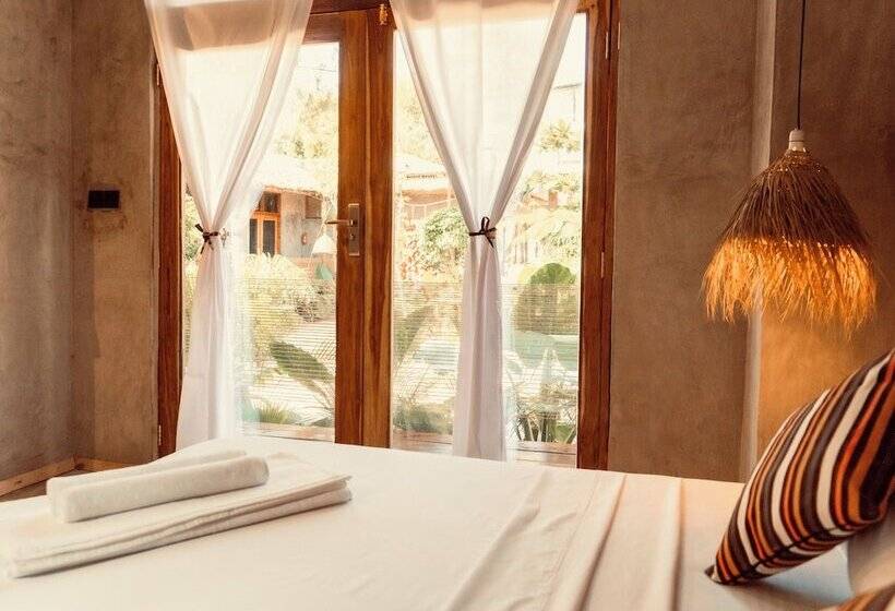 ホテル The Garden