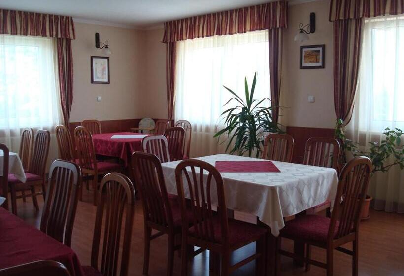 Major Hotel és Palóc Apartmanház