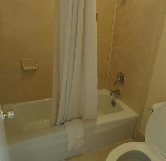 فندق على الطريق Jeffersonian Motor Inn