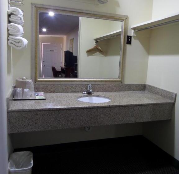 فندق على الطريق Jeffersonian Motor Inn