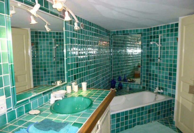 بنسيون Chambre D'hôtes La Romarine