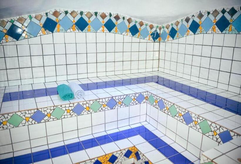 膳宿费 Chambres D Hôtes Et Gîtes Le Mas Bleu & Spa Resort