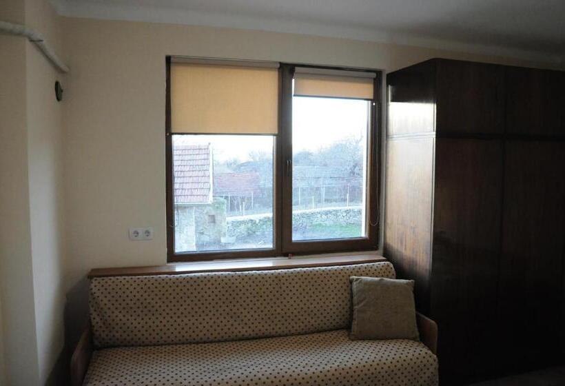 膳宿费 Vedra Guest House