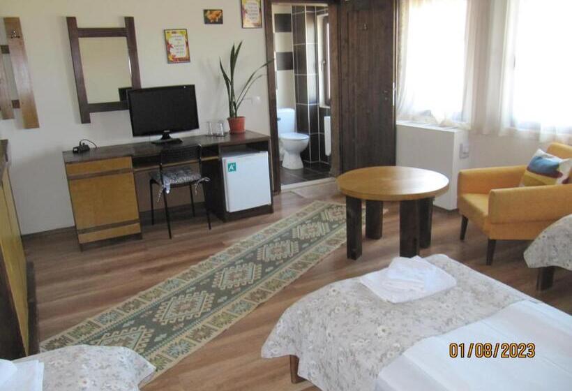 פנסיון Guest House Belchin View