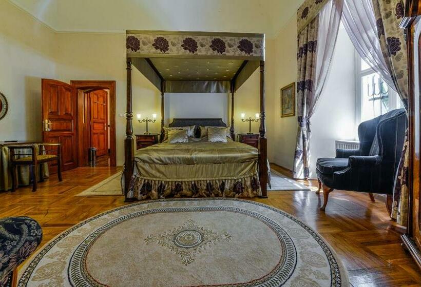 بنسيون Prónay Kastély