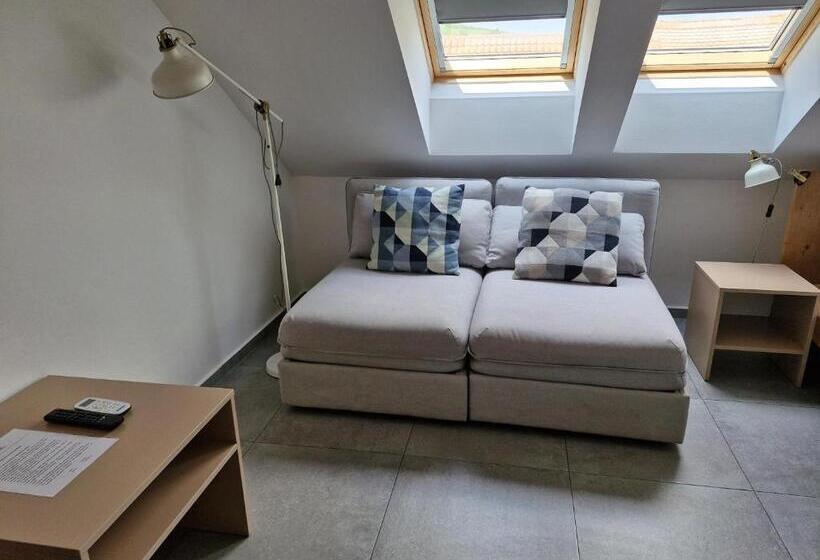 펜션 Restaurace Apartmány Bobule