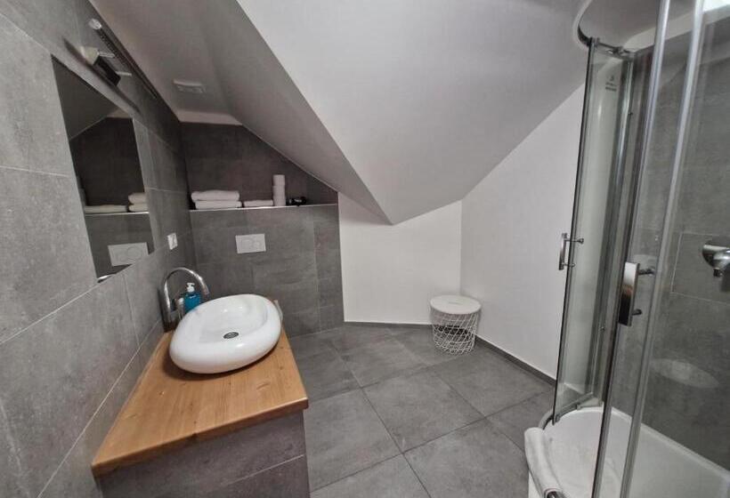 펜션 Restaurace Apartmány Bobule