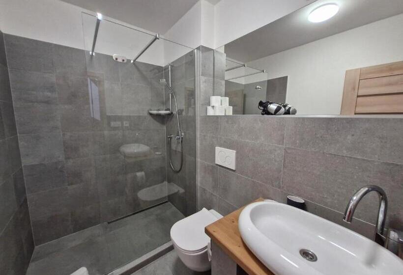 펜션 Restaurace Apartmány Bobule