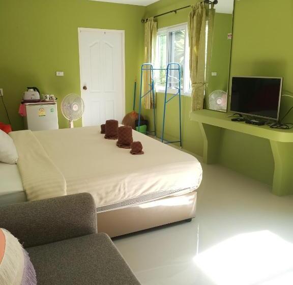 펜션 Wandee Resort Bankrut