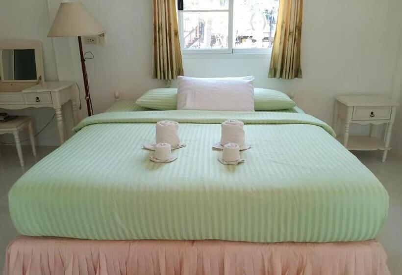 펜션 Wandee Resort Bankrut