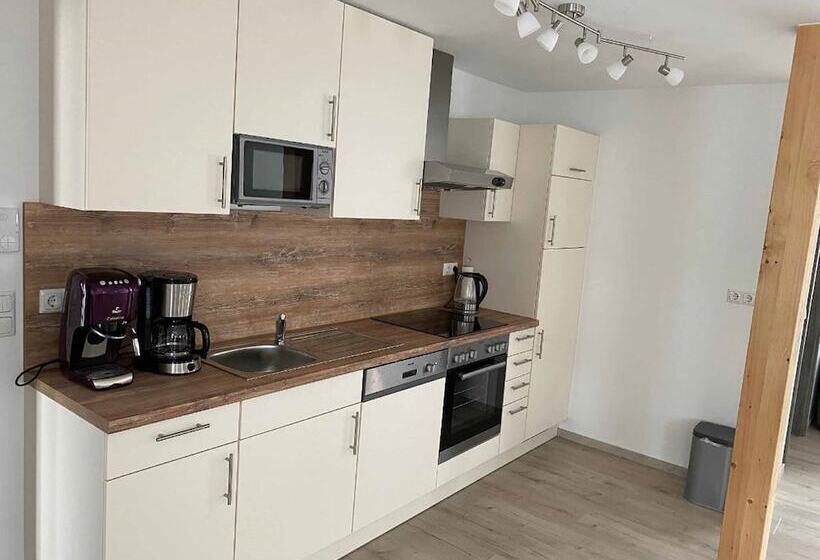 بنسيون Zum Kramerwirt