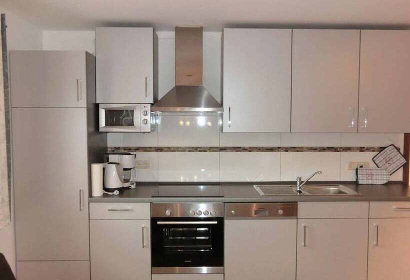 بنسيون Zum Kramerwirt