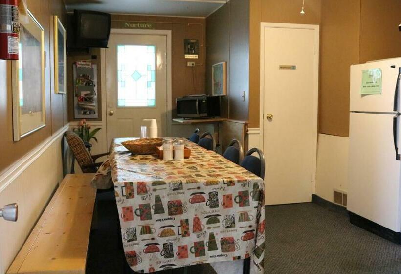 Wakaw Lodge Motel