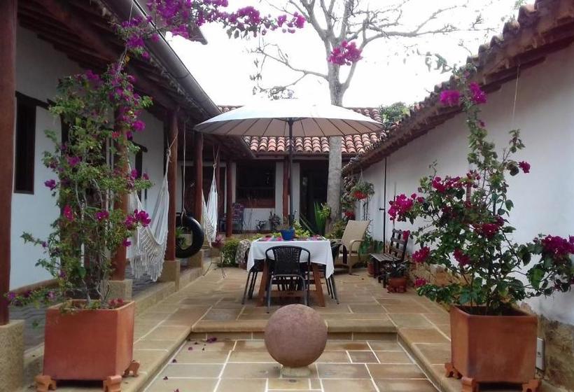 تختخواب و صبحانه Casa Tierrarte