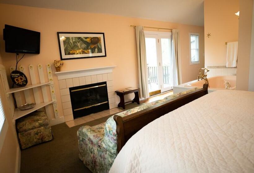 Garden Grove Inn Bed And Breakfast