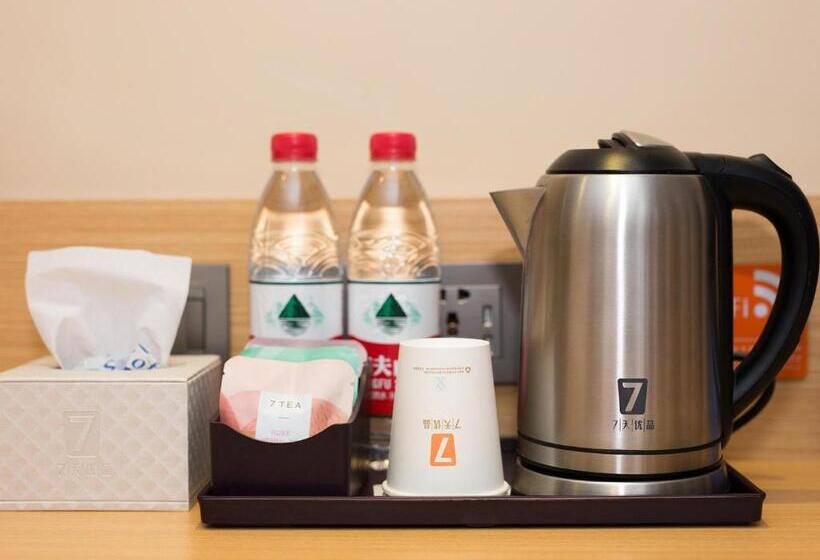 호텔 7days Premium Beijing International Trade Jinsong Subway Station Branch