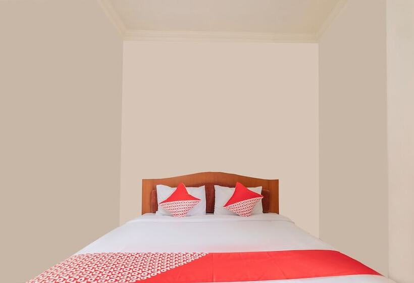 ホテル Oyo 2704  Transit 2