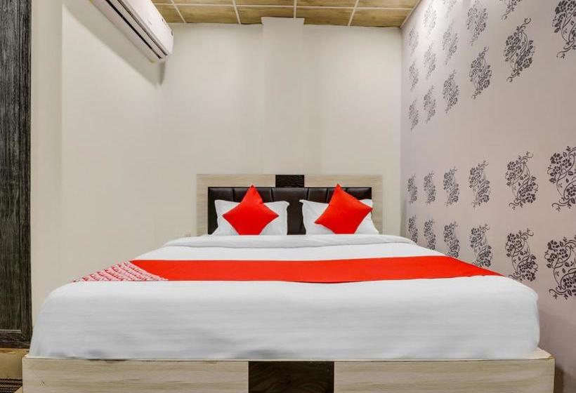 Hotel Oyo 40062 Vishesh Resort