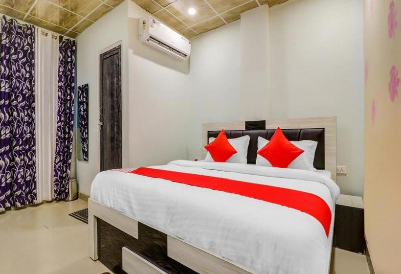 Hotel Oyo 40062 Vishesh Resort