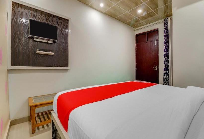 Hotel Oyo 40062 Vishesh Resort