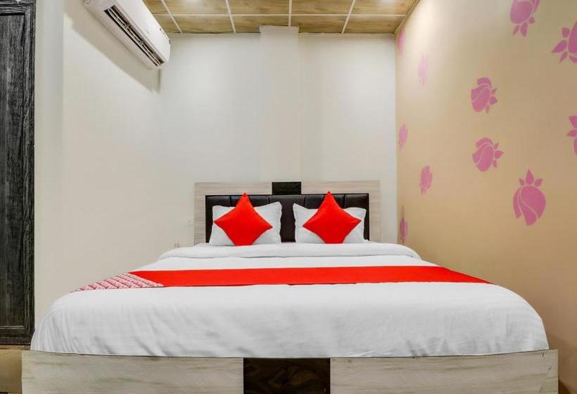 Hotel Oyo 40062 Vishesh Resort