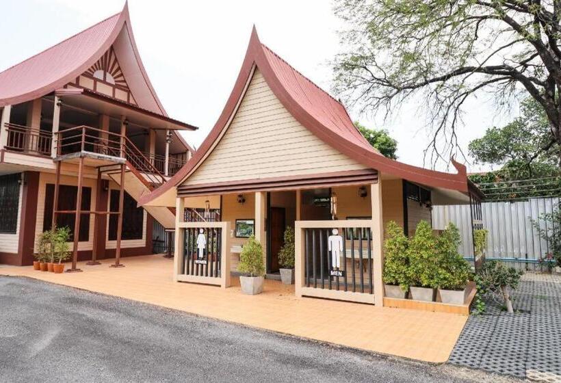 호텔 Oyo 874 Wong Ruean Thai Resort