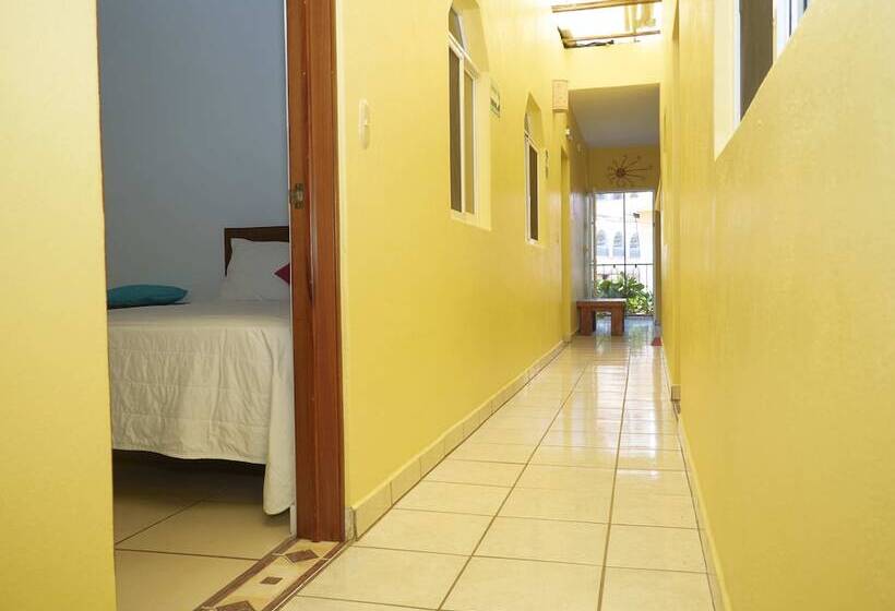 בית מלון כפרי Posada Casa Chiros