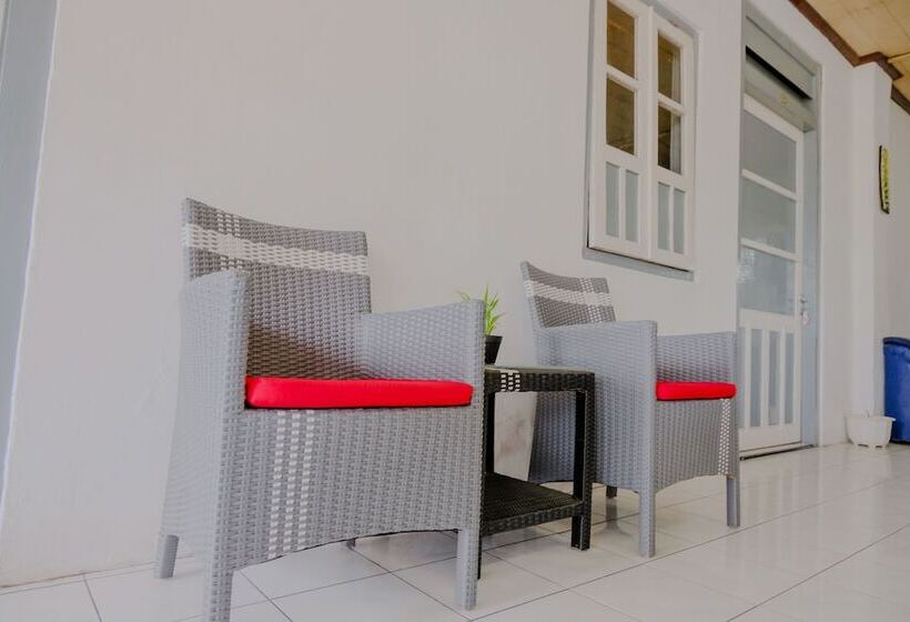 Отель Spot On 2638  Raya