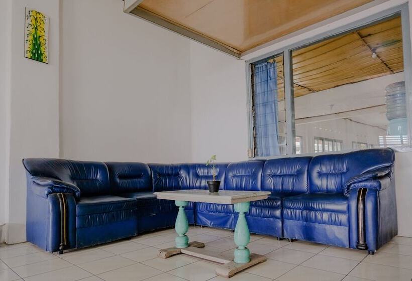 Отель Spot On 2638  Raya