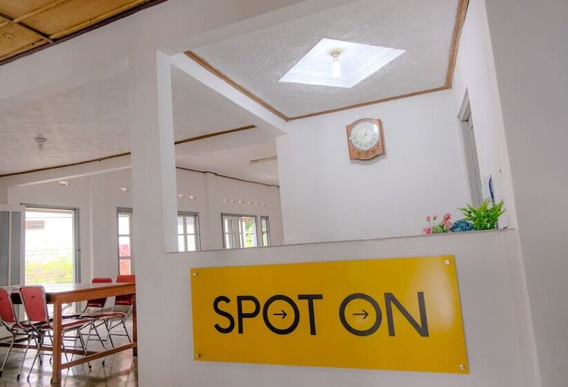 Отель Spot On 2638  Raya