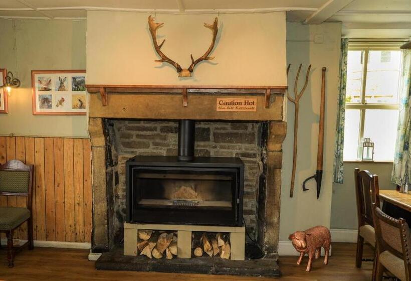 ホテル The Blue Bell Inn