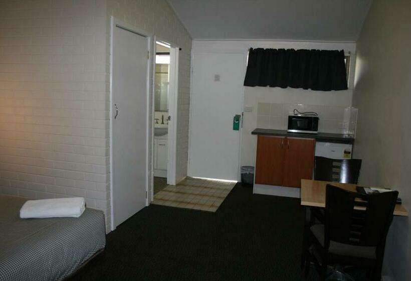 モーテル The Plains Motor Inn