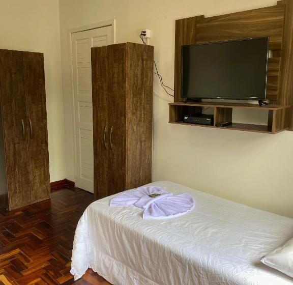 פנסיון Casa Do Alferes