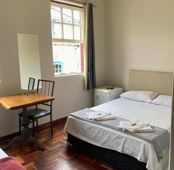 פנסיון Casa Do Alferes