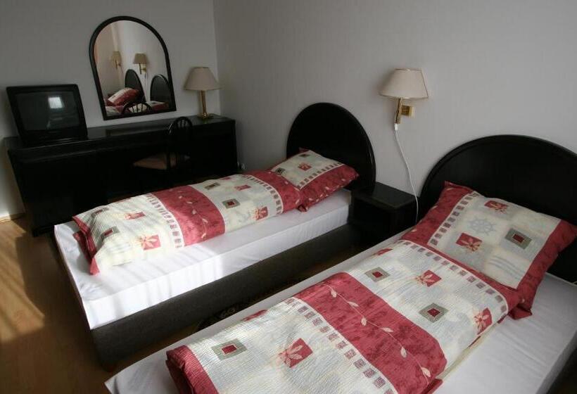 膳宿费 Penzión Valentína