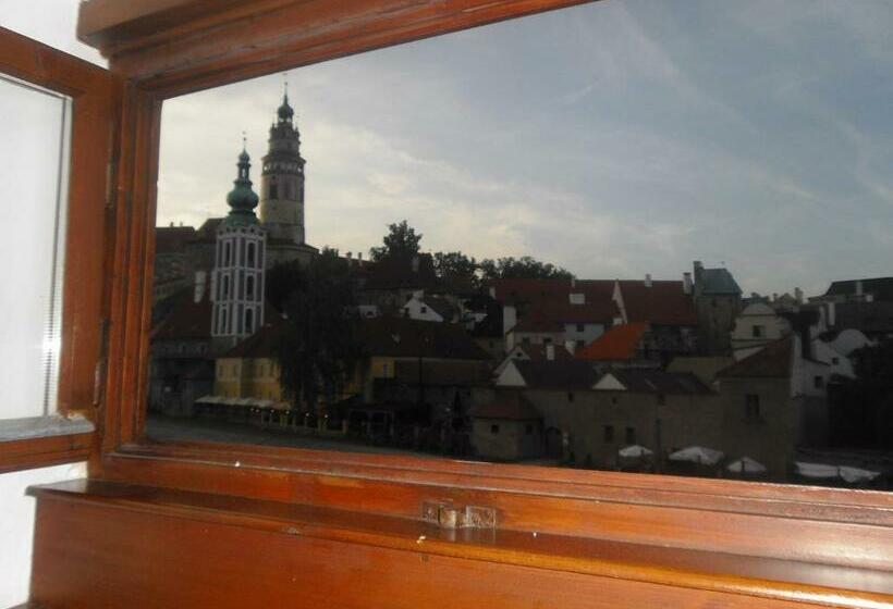 膳宿费 Penzion Podhradí