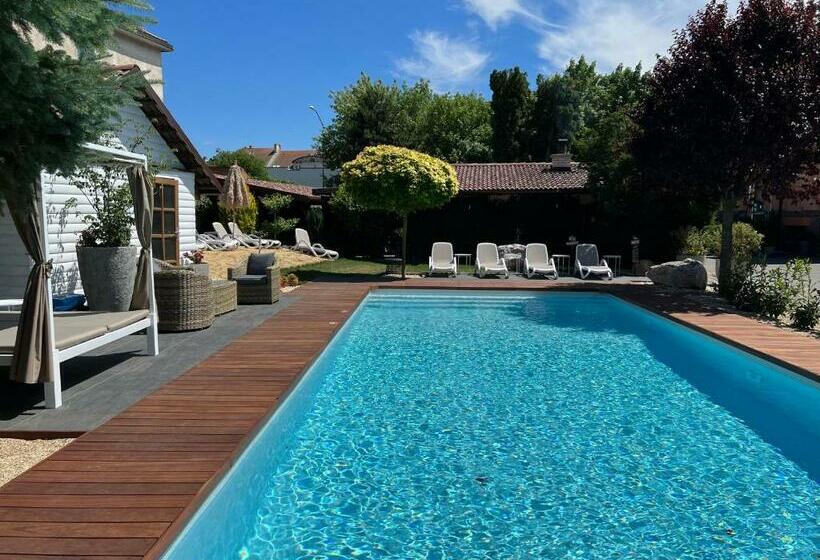 بنسيون Penzion Trattoria