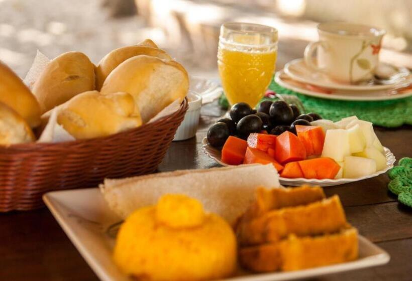 ペンション Pousada Flambaião