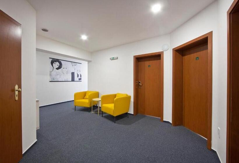 Rozmaryn Rooms & Apartments