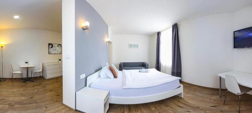 Rozmaryn Rooms & Apartments