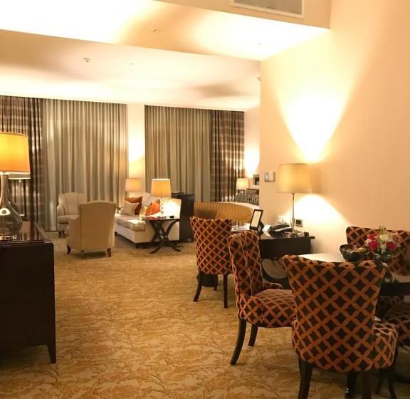 Taj Hotelapart, Taj Hotel Cape Town