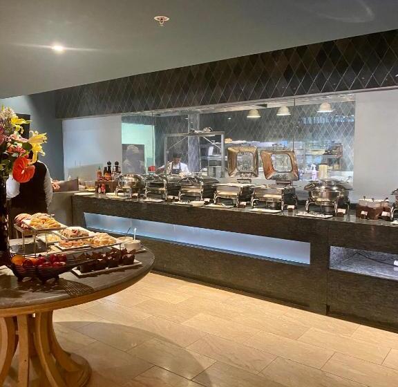 Taj Hotelapart, Taj Hotel Cape Town