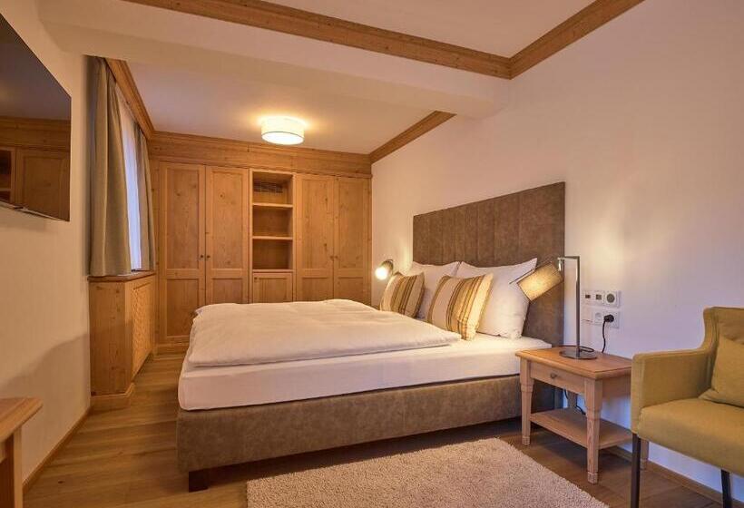 צימר Garni Albona